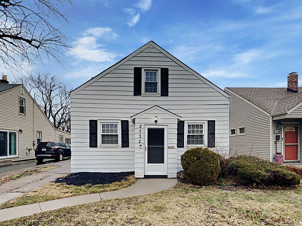 1st image of 2732 W 90th Pl