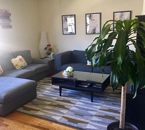 4th image of 83 Heitz Pl