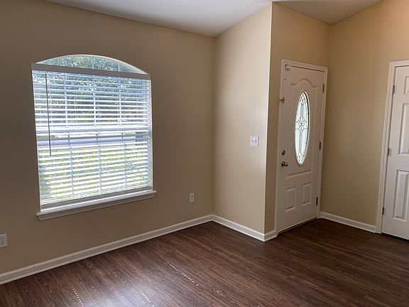 2nd image of 3205 Ginny Lake Dr