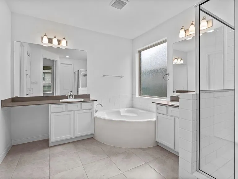 23426 Yaupon Hills Dr — Photo 18