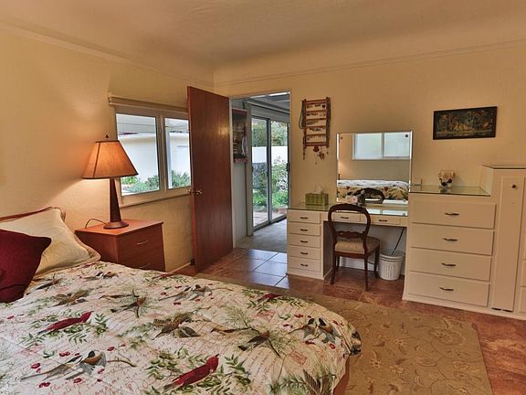 5th image of 714 Montclaire Dr NE