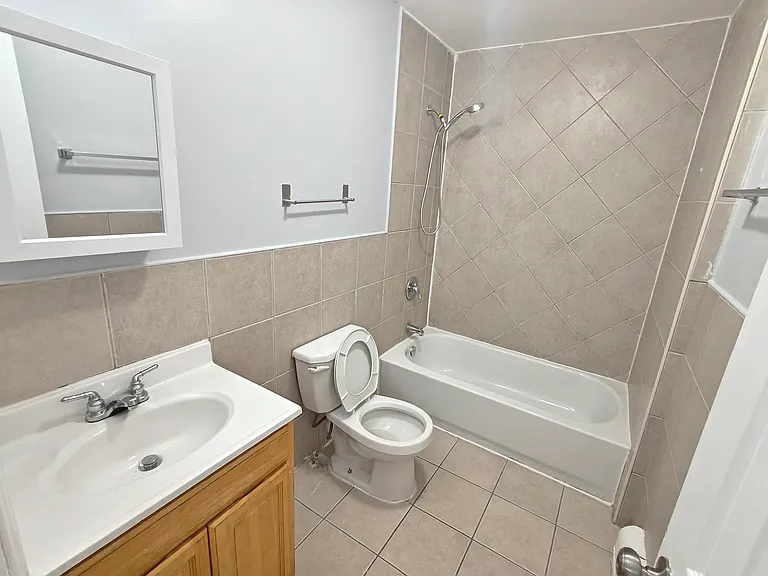 53 Rosa Parks Blvd #2 — Photo 8