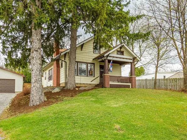 600 W Lake Dr, Canandaigua, NY 14424