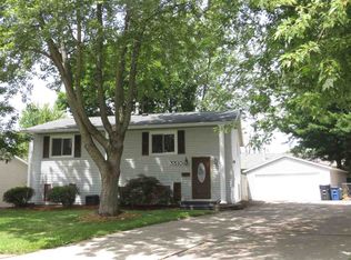 5510 31st Avenue Ct, Moline, IL 61265