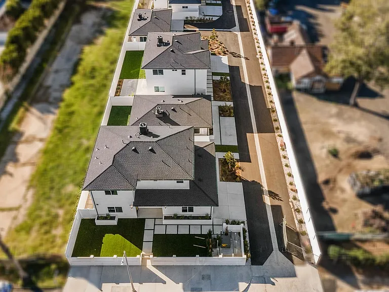 15224 W Holyland Dr — Photo 19