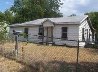 3201 N 16th St, Waco, TX 76708