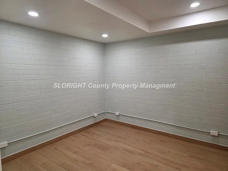 1010 Rimrock Ln — Photo 6