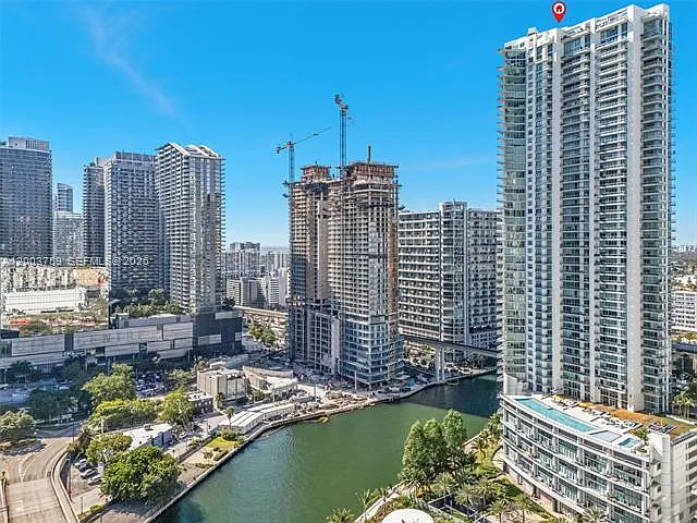 2 bed, $4,300 — Photo 2
