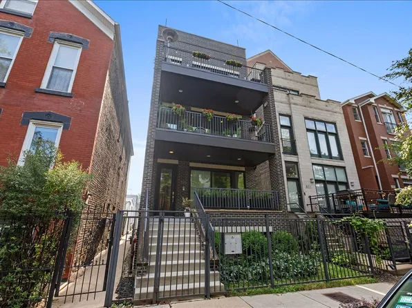 825 N Wood St APT 3, Chicago, IL 60622