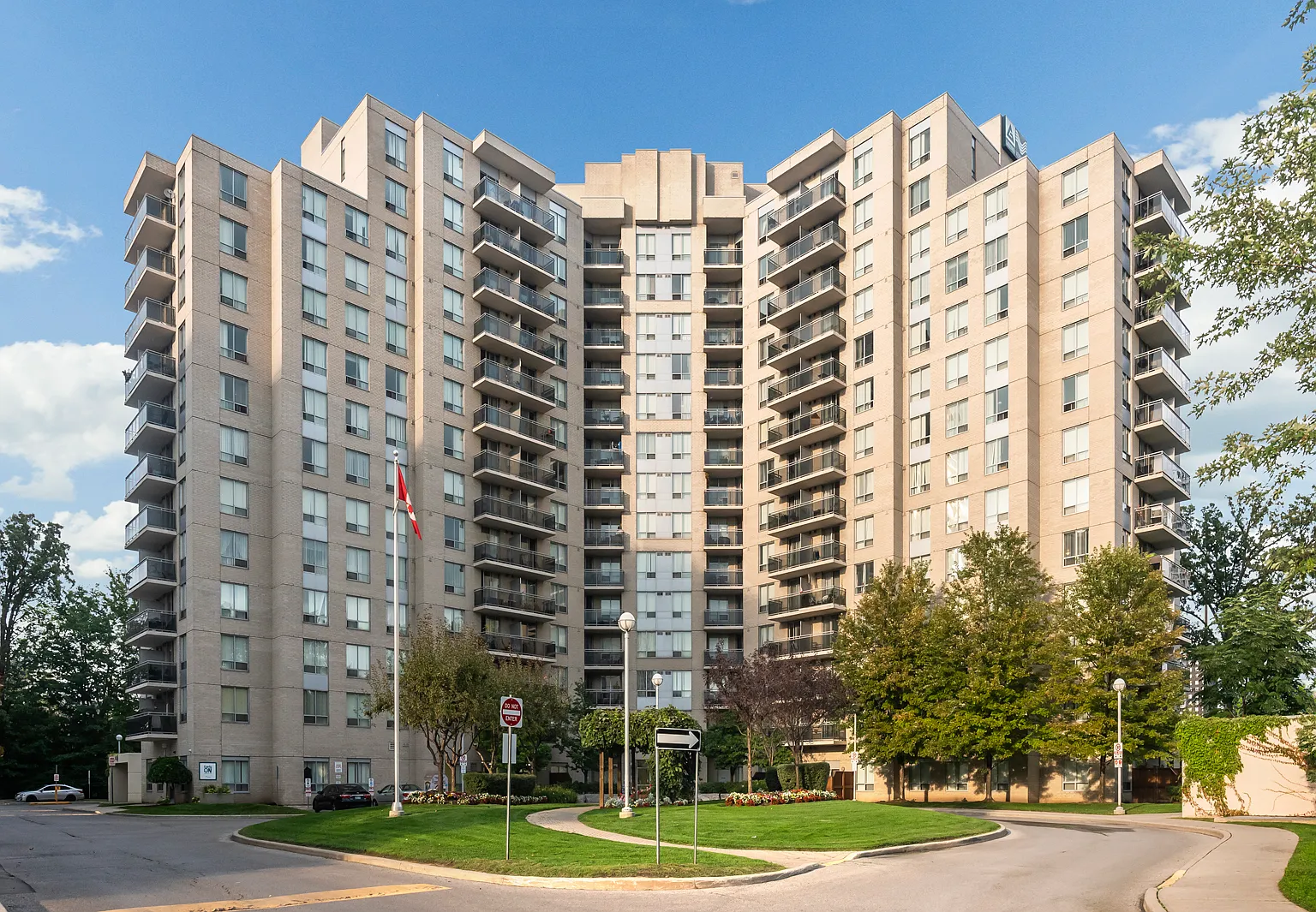 121 Parkway Forest Dr. — Photo 1