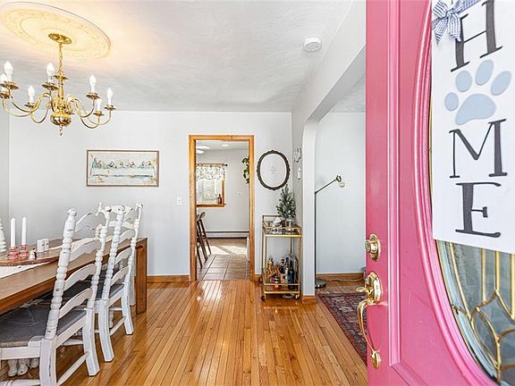 4th image of 39 Orchard St