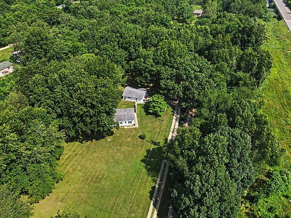 4th image of 14164 Riverside Dr