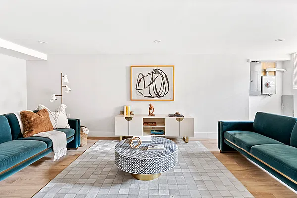 Sold by Douglas Elliman | media 22
