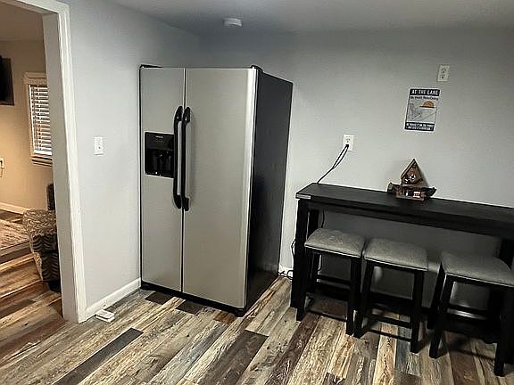 2nd image of 2322 River Ave