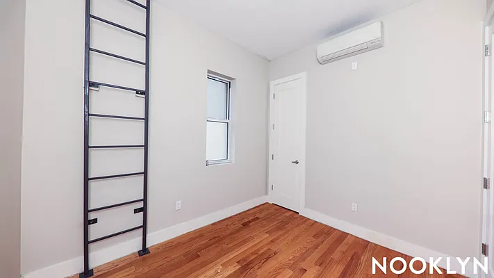 Rented by Nooklyn NYC LLC | media 22