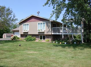 2621 Dahlia St NW, Oak Grove, MN 55011