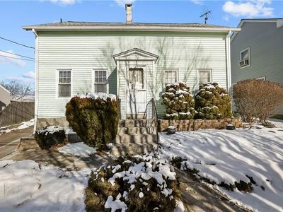 96 Columbus Ave, Pawtucket, RI, 02860