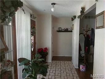 2nd image of 1649 Forestedge Dr