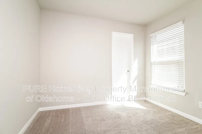 3 bed, 2.0 bath, 1152 sqft, $1,485 — Photo 4
