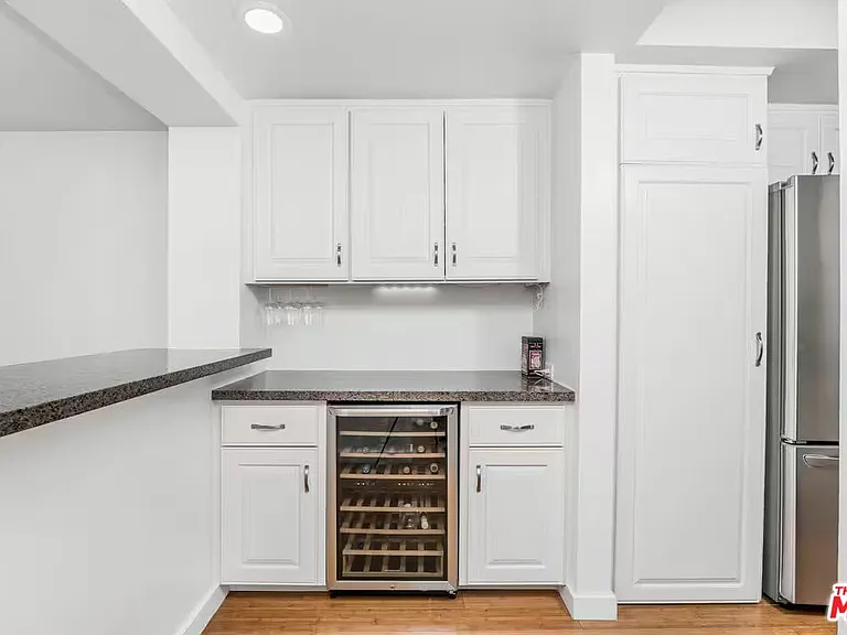 2960 Neilson Way #203 — Photo 8