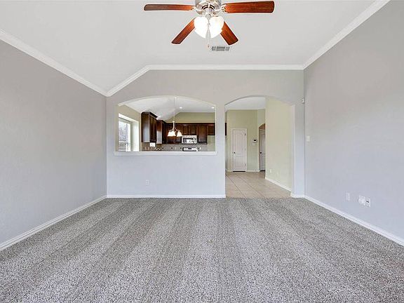 5th image of 938 Casa Grandes Dr