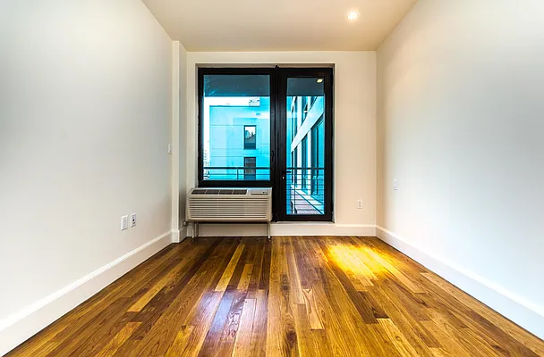 Rented by Nooklyn NYC LLC | media 67