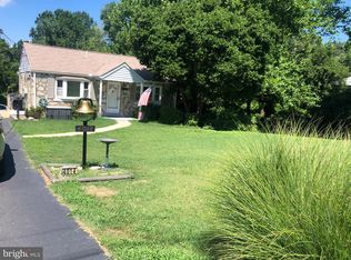 4014 Hirst Dr, Annandale, VA 22003