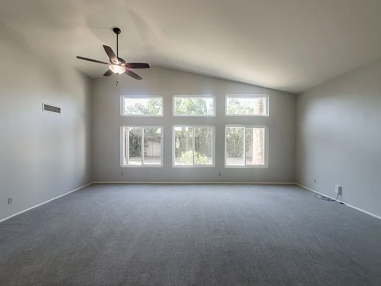 152 W La Vieve Ln — Photo 5
