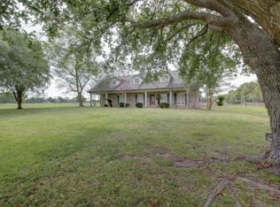 1960 Guillot Rd, Youngsville, LA 70592