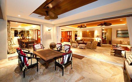Lanai to Living Room