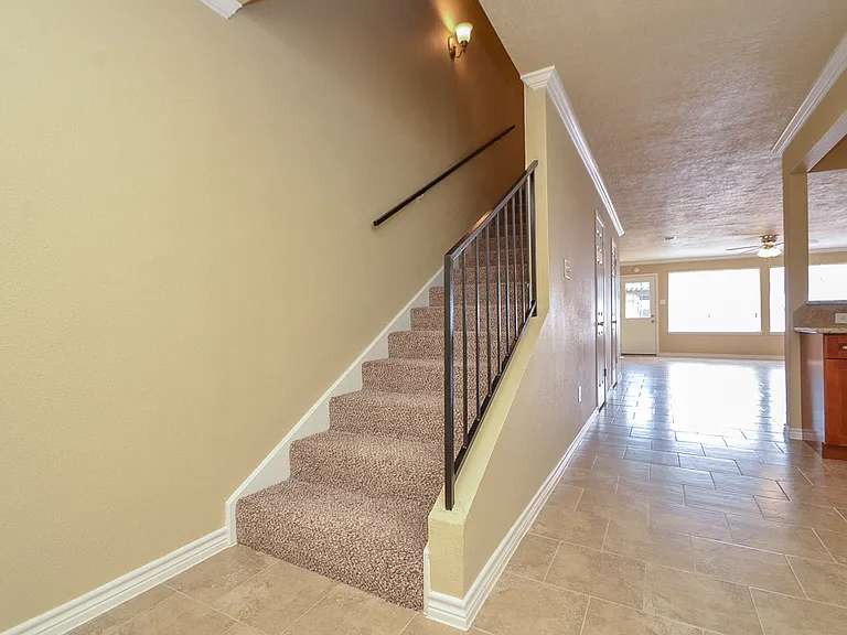 15337 Falmouth Ave — Photo 16