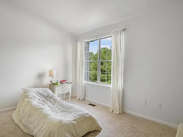 2126 Brigadier Blvd — Photo 10