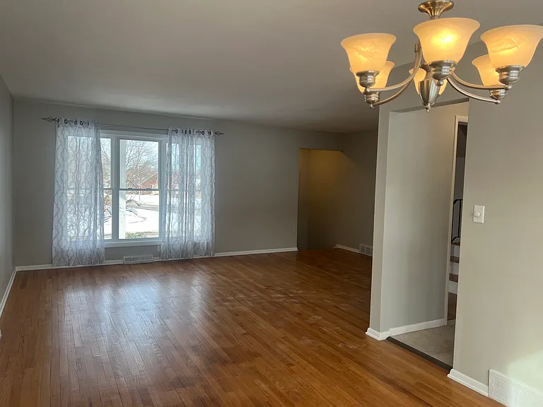 6685 Hollywood Dr — Photo 7
