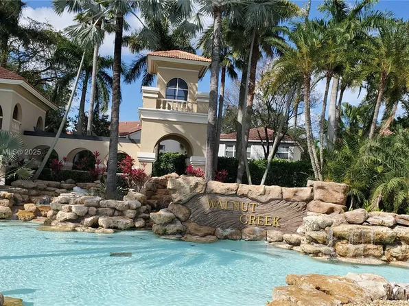 7310 NW 17th Ct, Pembroke Pines, FL 33024