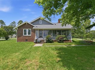 5853 Riverdale Dr, Jamestown, NC 27282