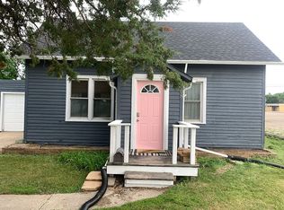 408 18th St NW, Minot, ND 58703