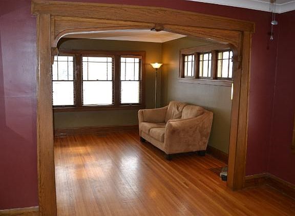 3rd image of 4236 42nd Ave S