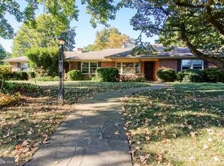 19010 Cherry Tree Dr, Hagerstown, MD 21742