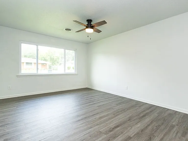 2182 Dugan St — Photo 9
