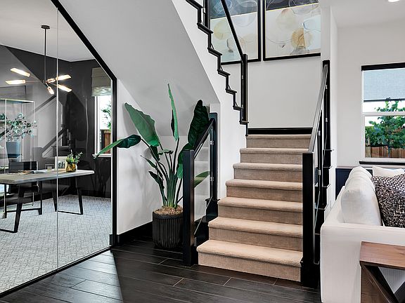 Kiper_SkyeAtRiverIslands_Res3-Stairs_2213-4500