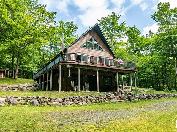 616 Kiwassa Lake Rd, Saranac Lake, NY 12983