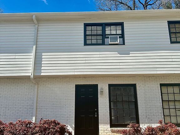 2nd image of 2909 Burgess Dr #2917-4