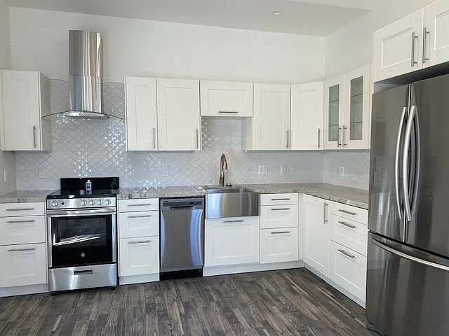 567 Myrtle St — Photo 5