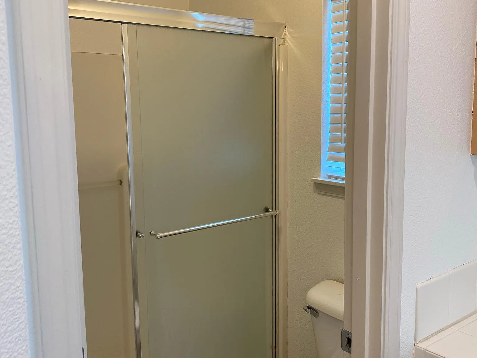 3 bed, 2.5 bath, 1780 sqft, $2,500 — Photo 4