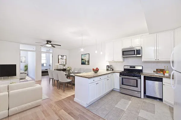 Rented by Zumper Inc | media 47