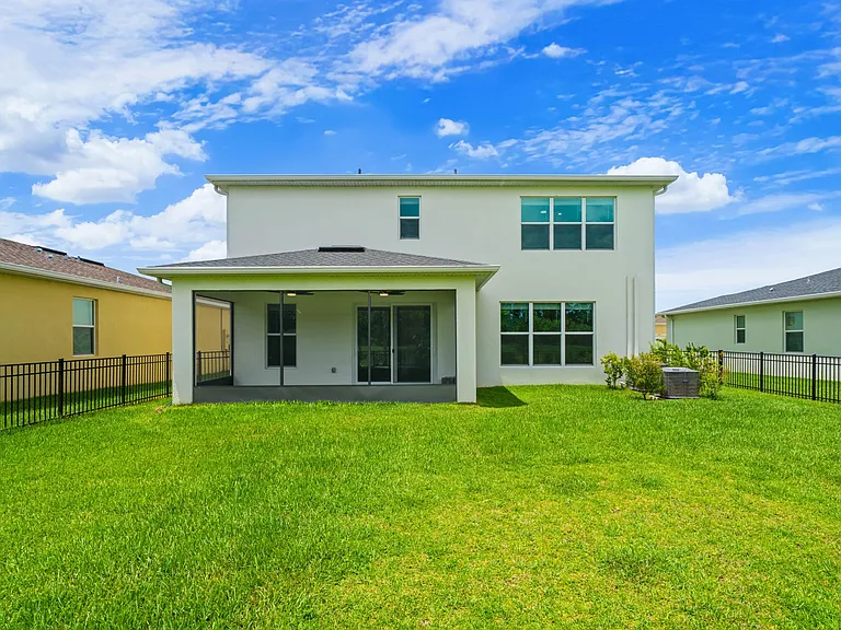 640 Veridian Cir NW — Photo 37