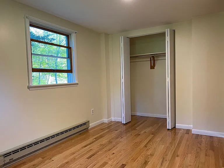 23-25 Maple Ave #25A — Photo 3