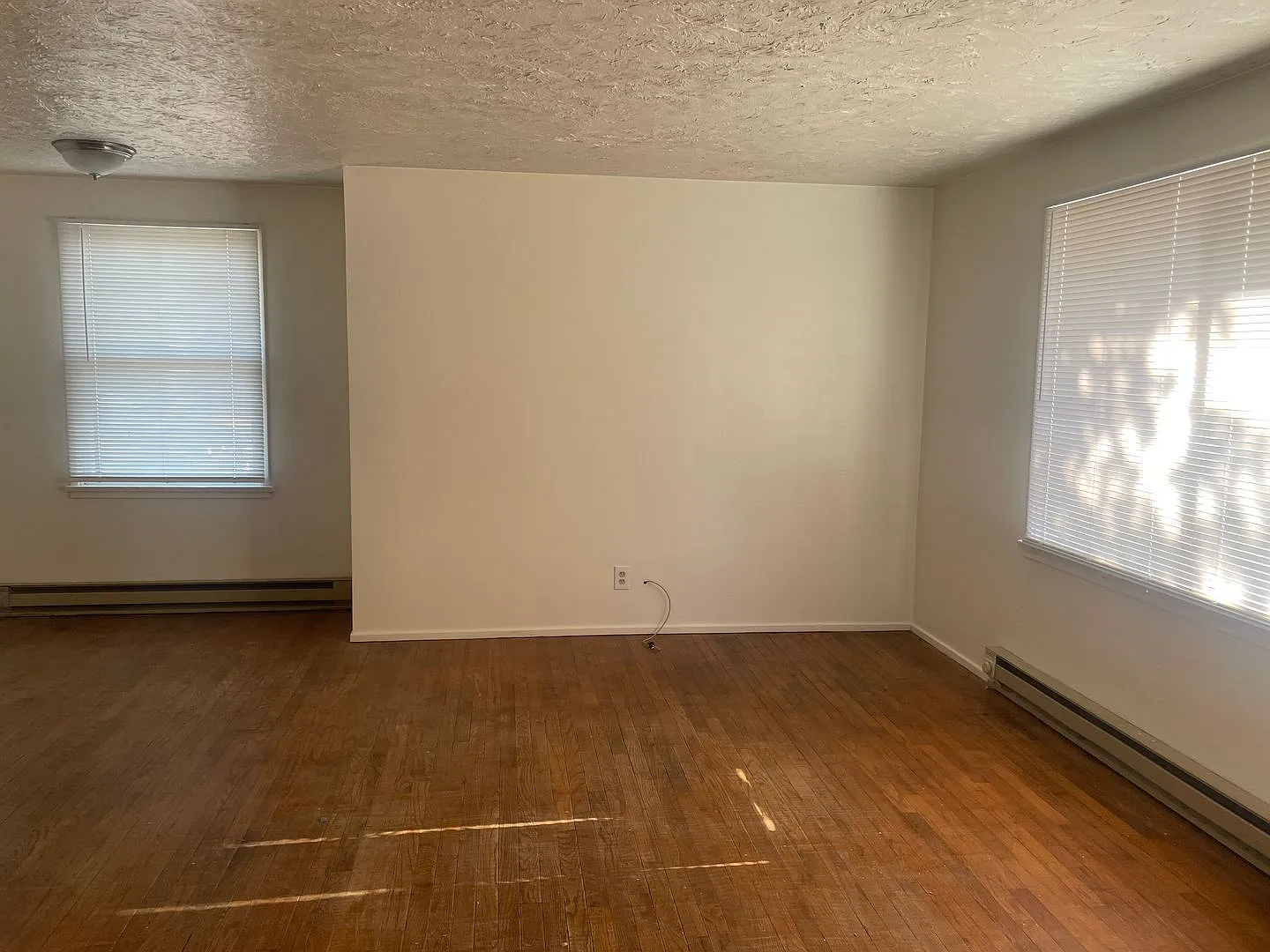 Home in The Heart of Ephrata! — Photo 4