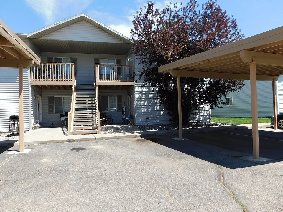 1107 E Carolina Ave #4