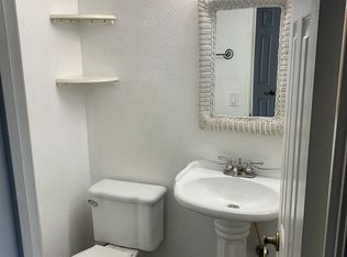 10656 White Oak Dr, Riverside, CA 92505